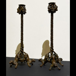 Paire de bougeoirs panthères en bronze signé Christophe Fratin