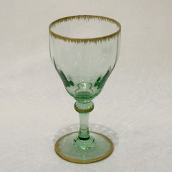 Verre à vin rouge Daum, période Art nouveau, fabrication Nancy, vers 1900