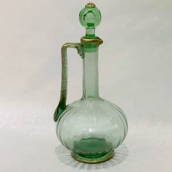 Daum wine decanter, Art Nouveau period, Nancy manufacture, circa 1900