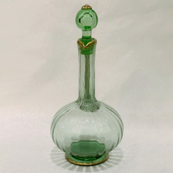 Daum wine decanter, Art Nouveau period, Nancy manufacture, circa 1900