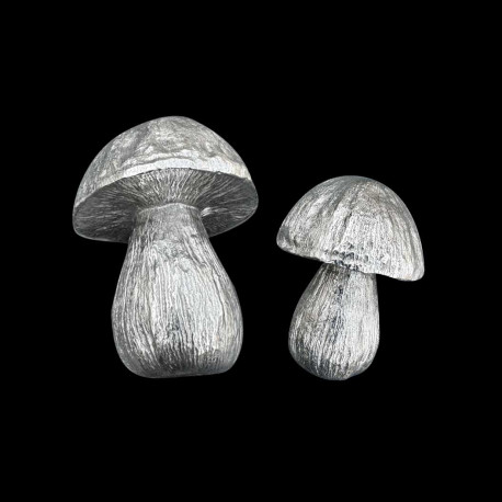 Pair of Salt & pepper shakers Pewter Mushrooms