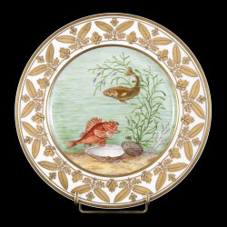 Moucherolle assiette style Sèvres porcelaine XXème 