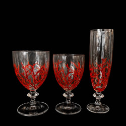 Red coral bush wine glass