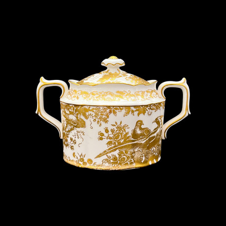 Tasse à déjeuner Royal Crown Derby Aves Gold